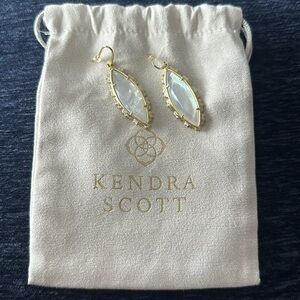 Kendra Scott Genevieve Earrings